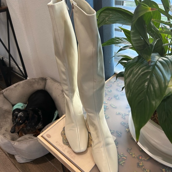 Zara tall leather boots size 39. Leather block heels. - Picture 2 of 8